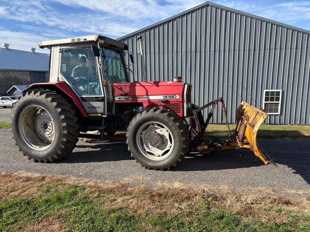 Massey Ferguson 3090 Equipment Image0