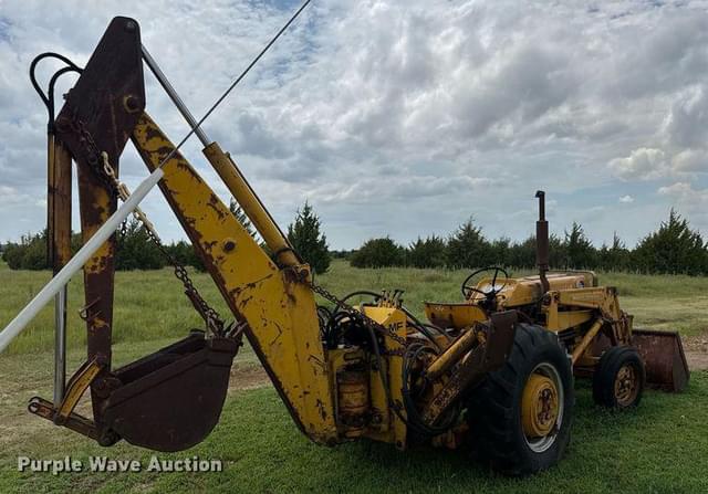 Image of Massey Ferguson 3165 equipment image 4