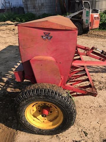 Image of Massey Ferguson 33 equipment image 3