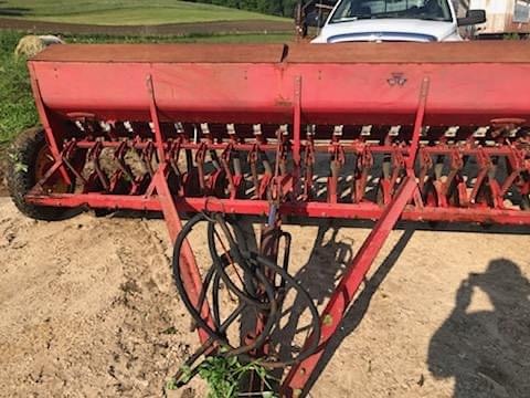 Image of Massey Ferguson 33 equipment image 2