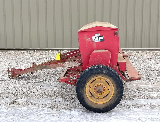 Image of Massey Ferguson 33 equipment image 3