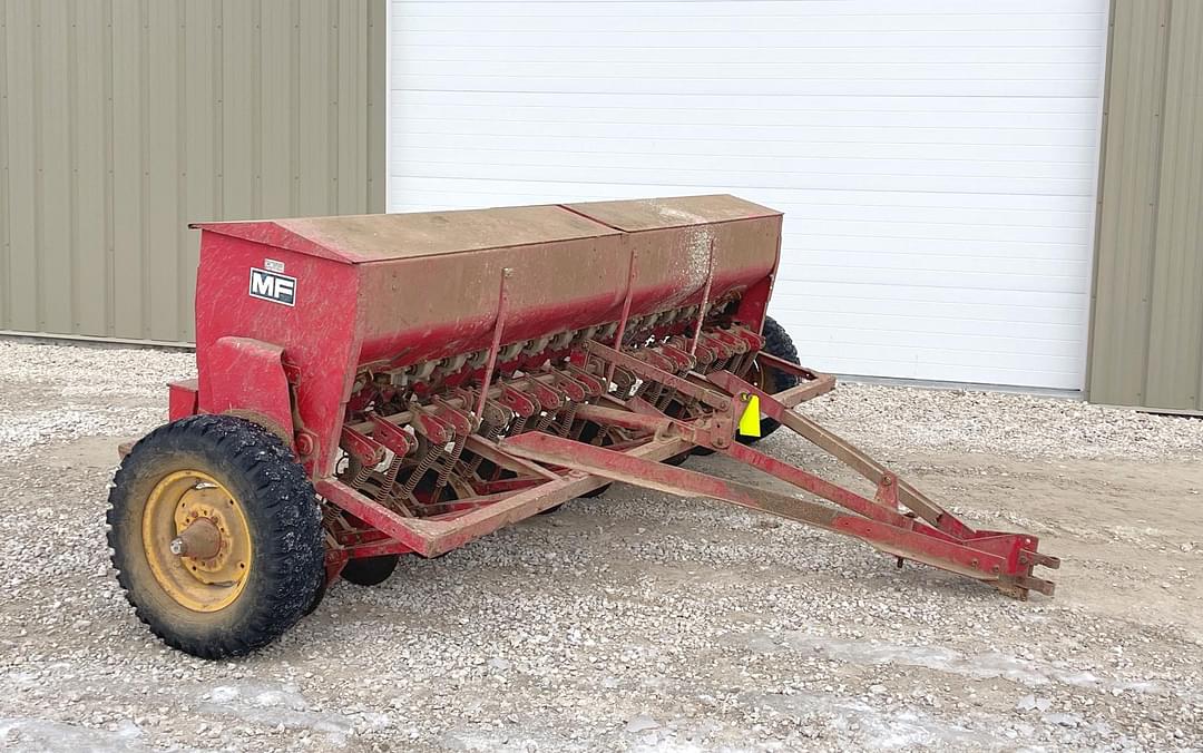 Image of Massey Ferguson 33 Primary image