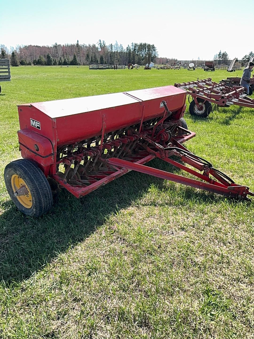 Image of Massey Ferguson 33 Primary image