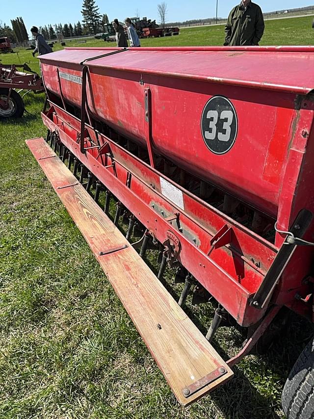 Image of Massey Ferguson 33 equipment image 2