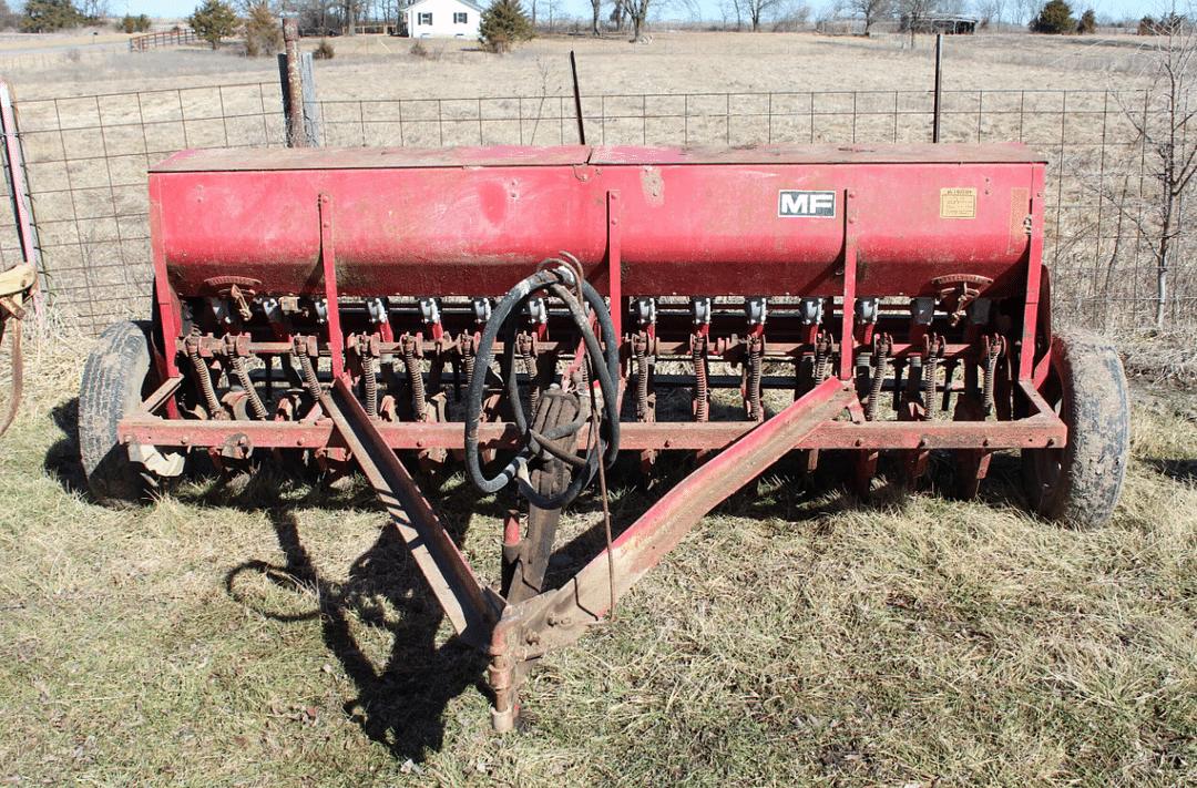 Image of Massey Ferguson 33 Primary Image