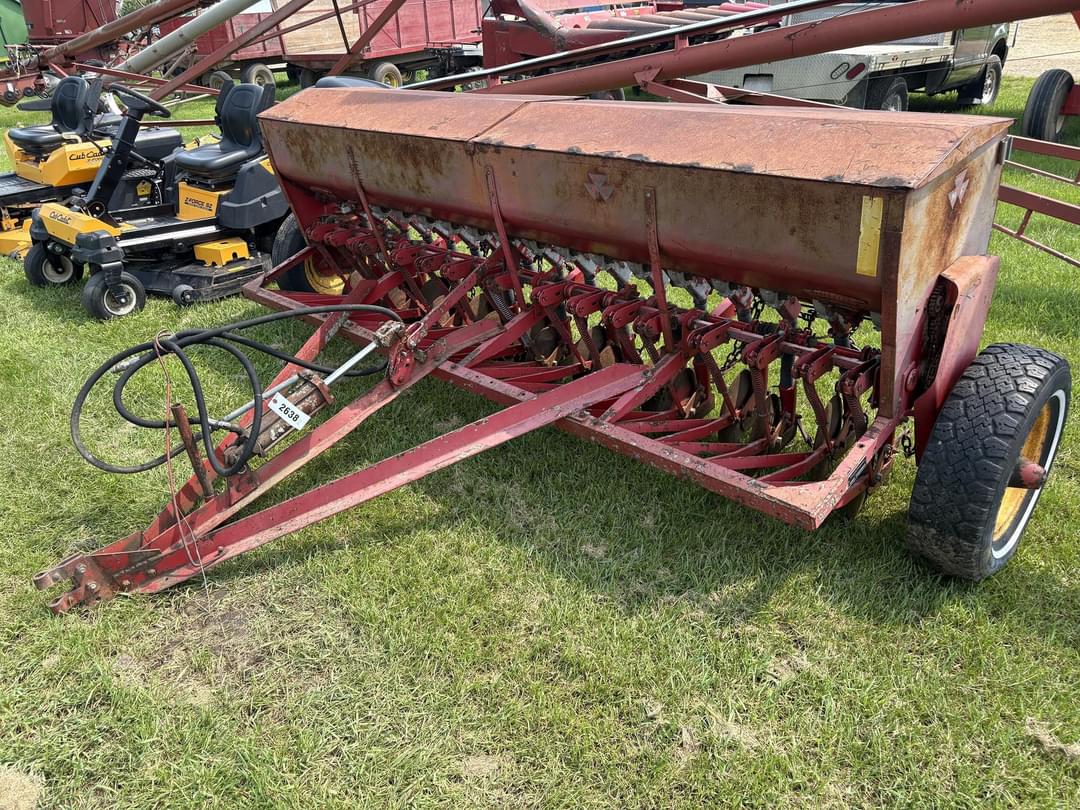 Image of Massey Ferguson 33 Primary image