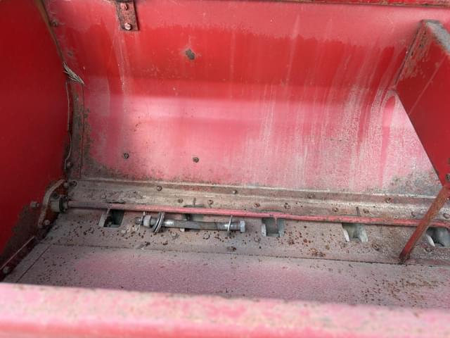 Image of Massey Ferguson 33 equipment image 4