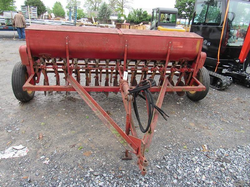 Image of Massey Ferguson 33 Primary image