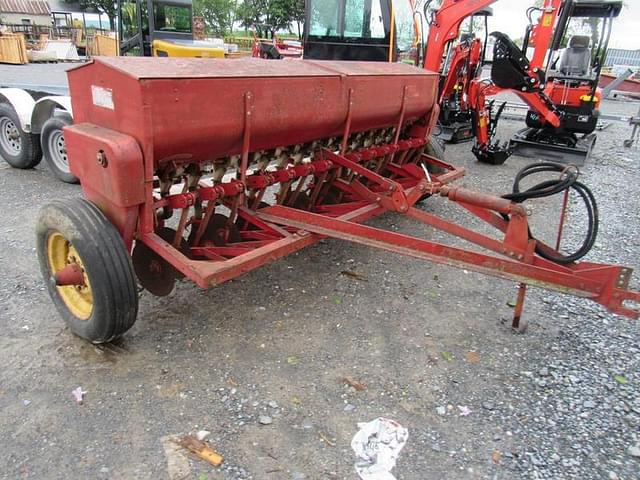 Image of Massey Ferguson 33 equipment image 1