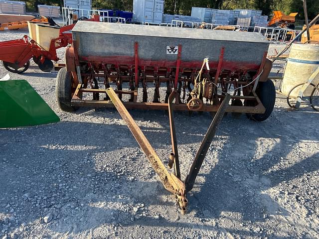 Image of Massey Ferguson 33 equipment image 1