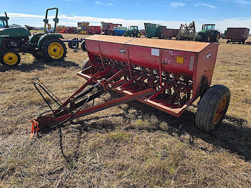 Image of Massey Ferguson 33 Primary image