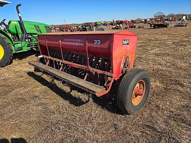 Image of Massey Ferguson 33 equipment image 4