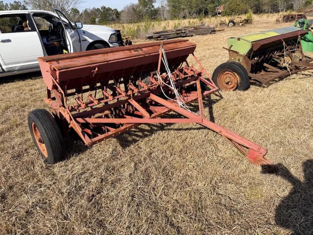 Image of Massey Ferguson 33 equipment image 3