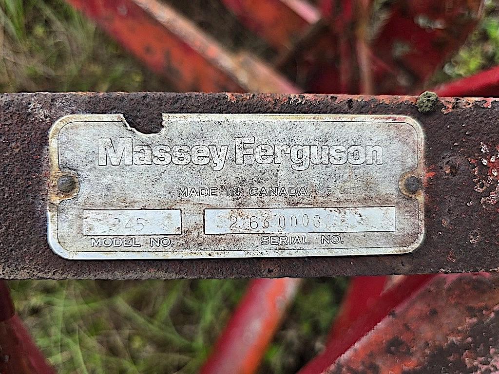 Image of Massey Ferguson 345 Image 1