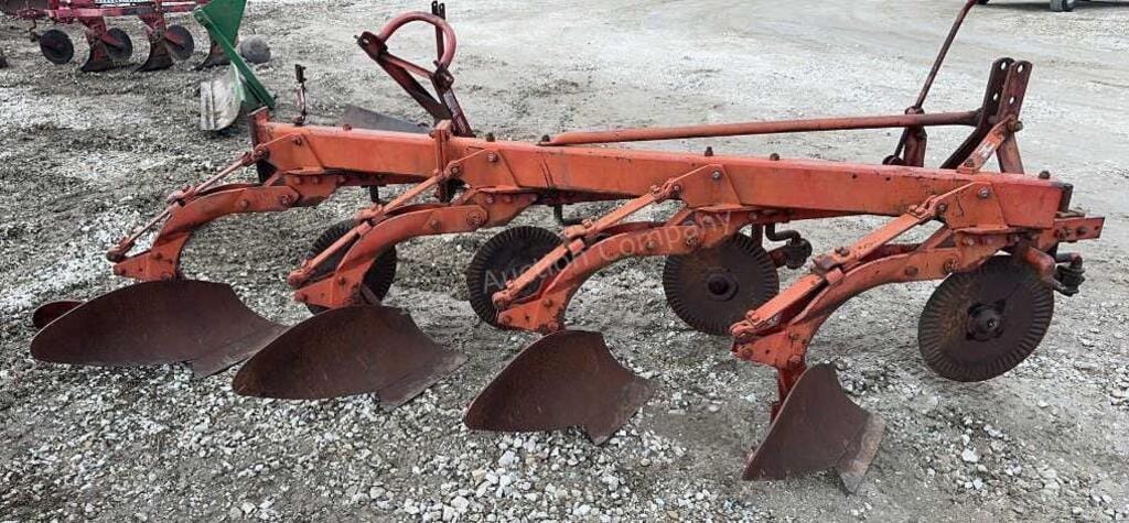 Main image Massey Ferguson 345