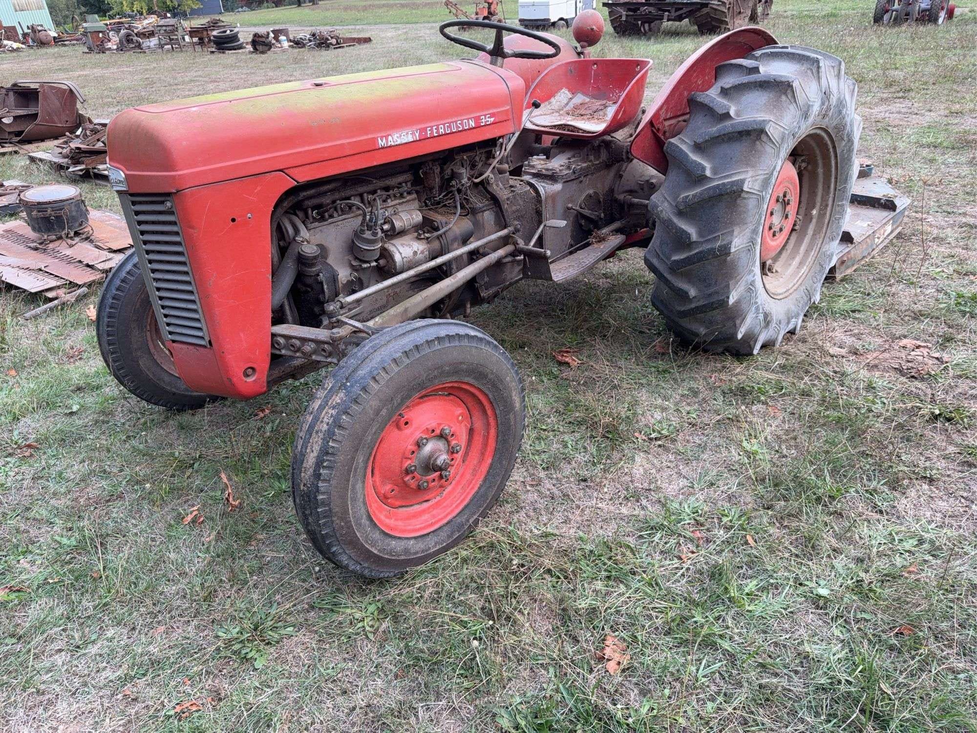 Massey Ferguson 35 Equipment Image0