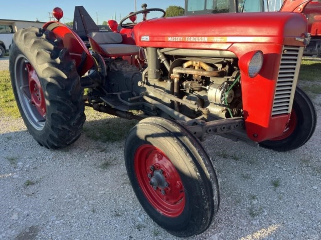 Massey Ferguson 35 Equipment Image0
