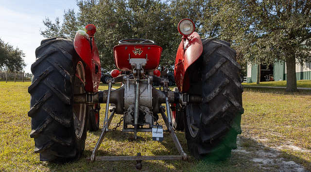 Image of Massey Ferguson 35 equipment image 2