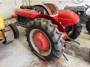 Main image Massey Ferguson TO-35