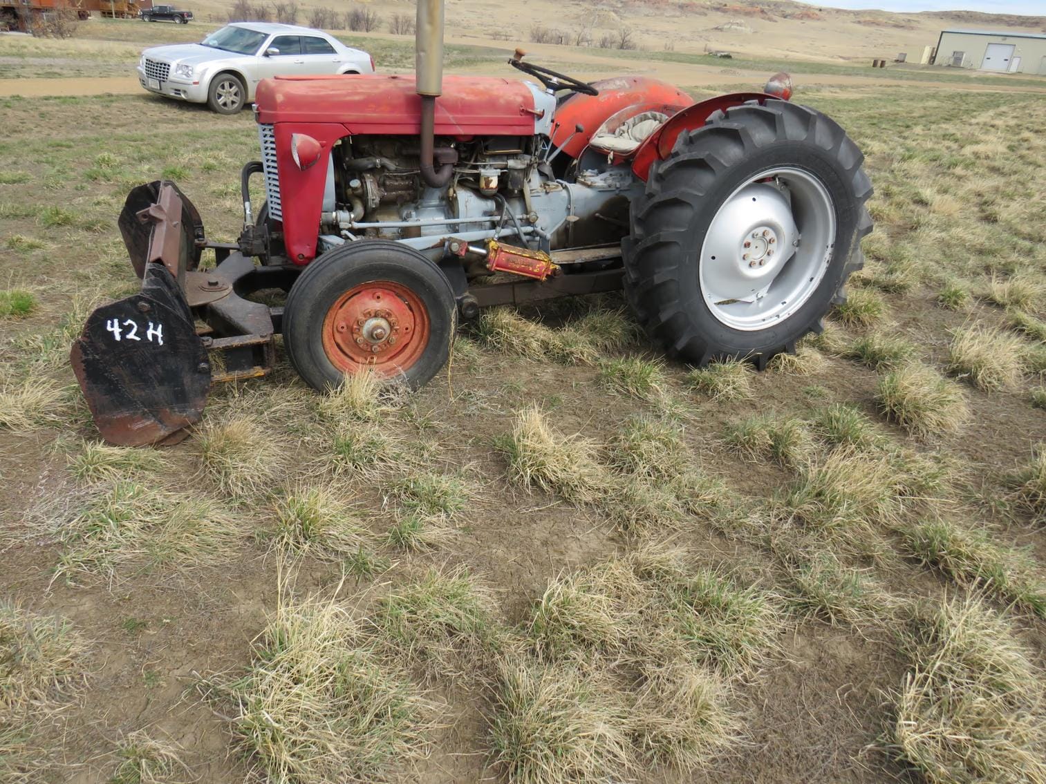 Massey Ferguson 35 Equipment Image0