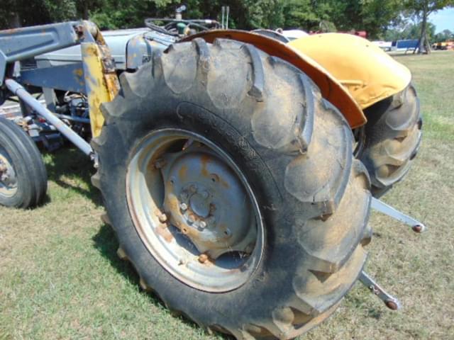 Image of Massey Ferguson 35 equipment image 4