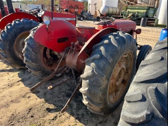 Image of Massey Ferguson 350 equipment image 2