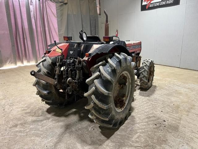 Image of Massey Ferguson 364S equipment image 4