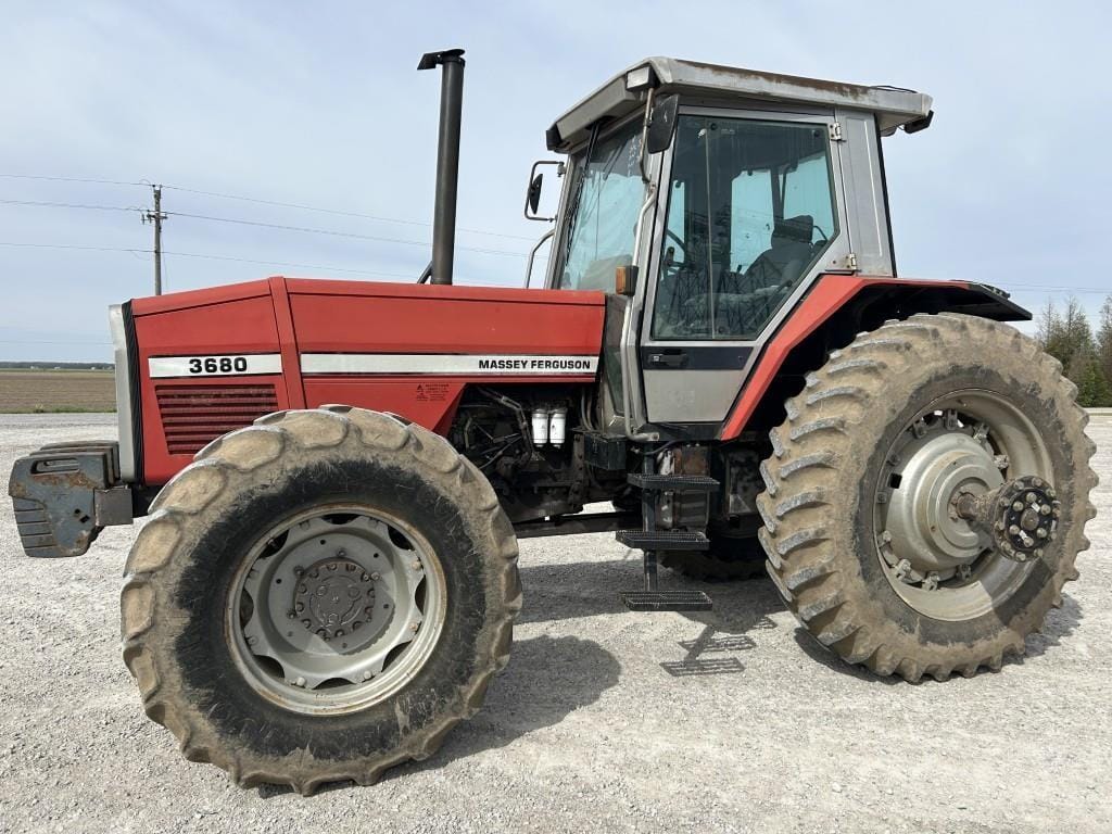 Massey Ferguson 3680 Equipment Image0