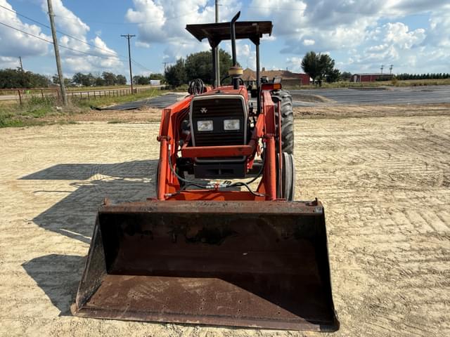 Image of Massey Ferguson 383 equipment image 3