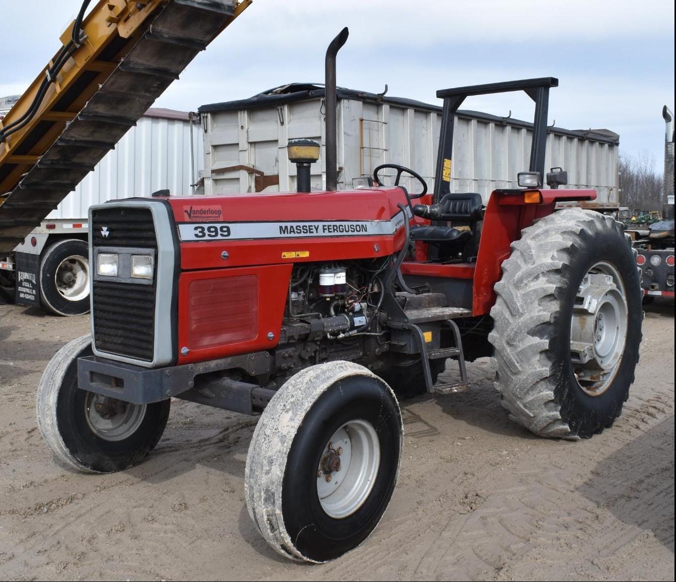 Main image Massey Ferguson 399