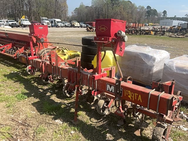 Image of Massey Ferguson 440 equipment image 4
