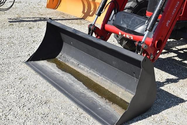 Image of Massey Ferguson 4710 equipment image 3