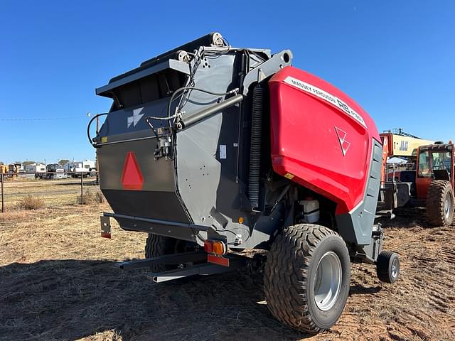 Image of Massey Ferguson RB4180V equipment image 2