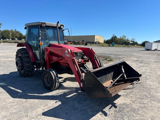 Image of Massey Ferguson 4235 equipment image 3