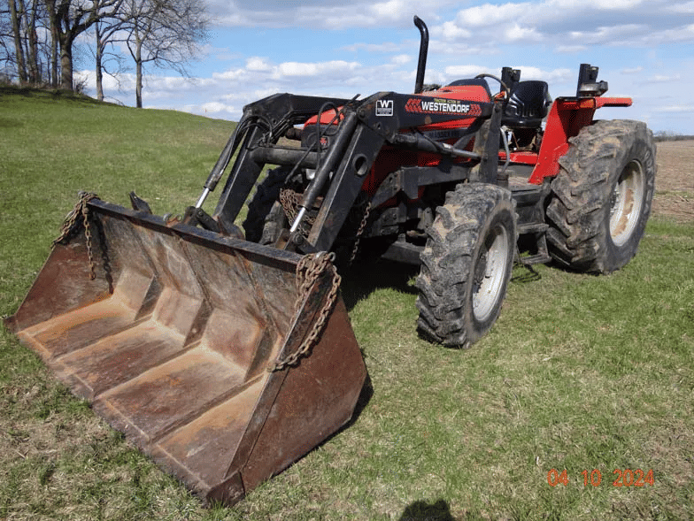 Main image Massey Ferguson 4245