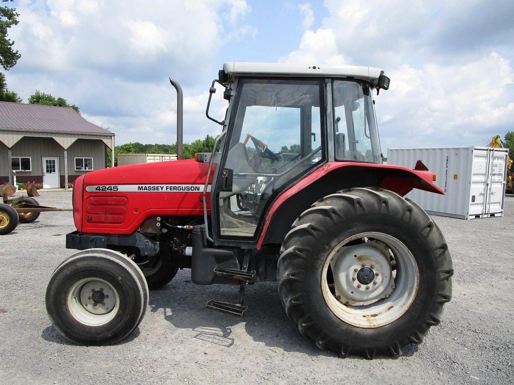 Main image Massey Ferguson 4245