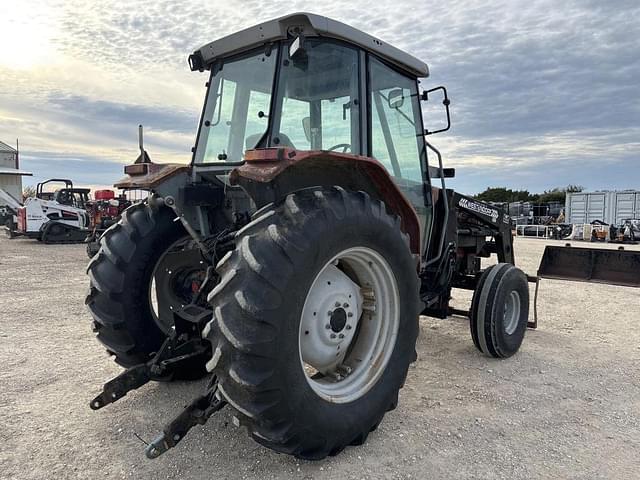 Image of Massey Ferguson 4263 equipment image 4