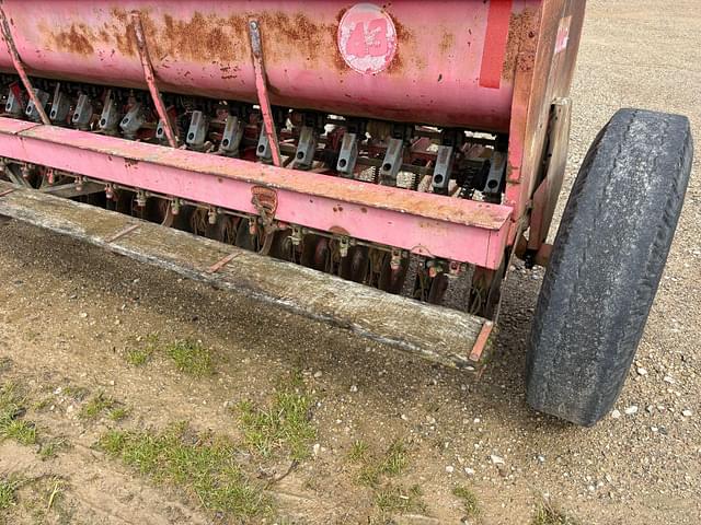 Image of Massey Ferguson 43 equipment image 3