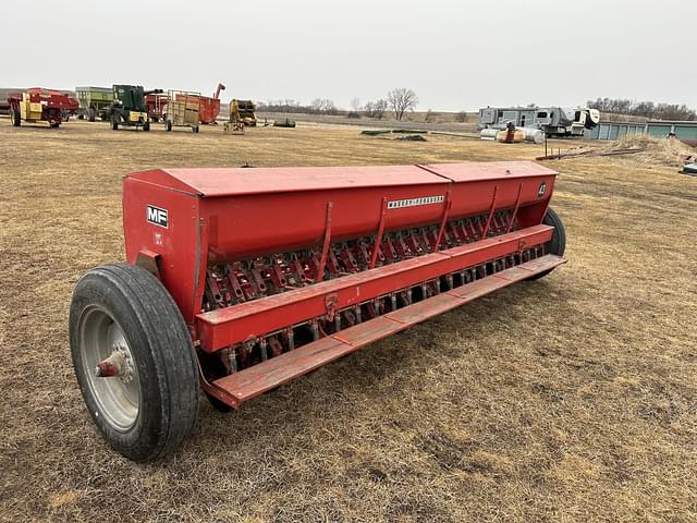 Image of Massey Ferguson 43 equipment image 2