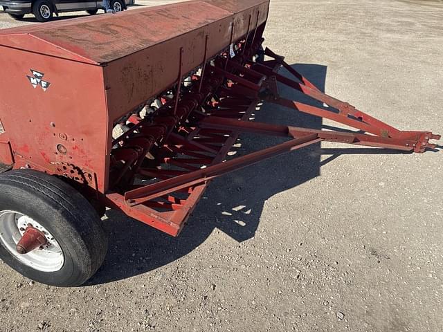 Image of Massey Ferguson 43 equipment image 4