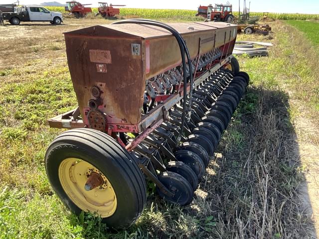 Image of Massey Ferguson 43 equipment image 4