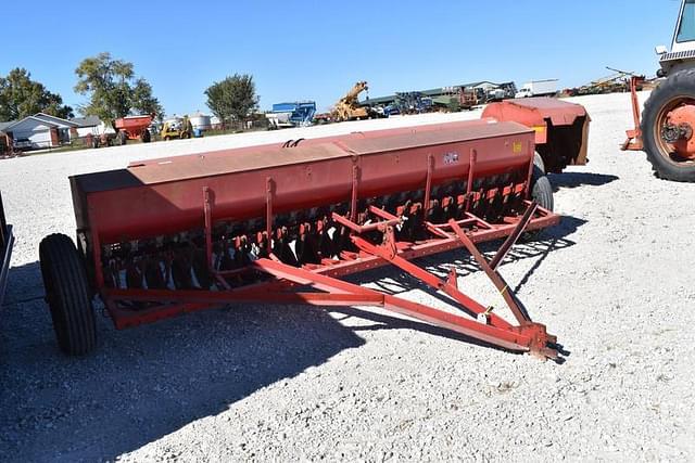 Image of Massey Ferguson 43 equipment image 2