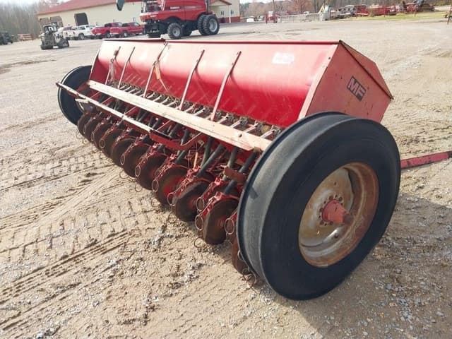 Image of Massey Ferguson 43 equipment image 4