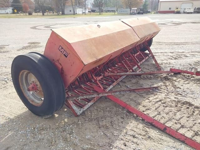 Image of Massey Ferguson 43 equipment image 2
