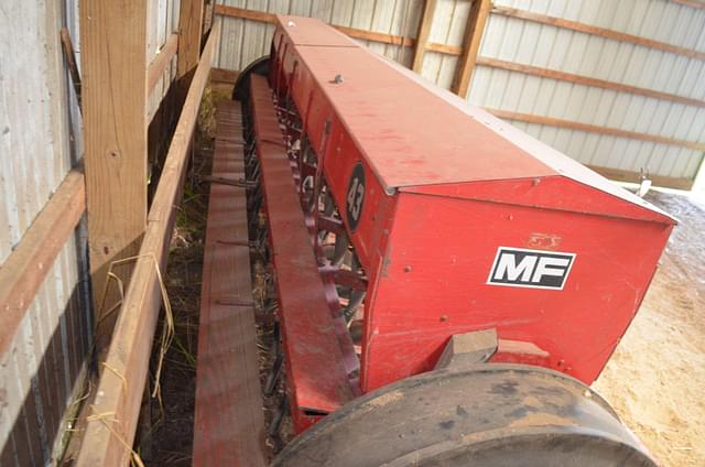 Image of Massey Ferguson 43 equipment image 1