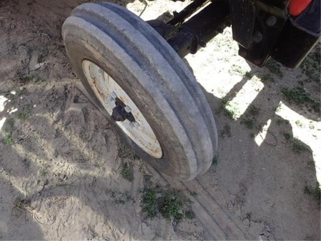 Image of Massey Ferguson 431 equipment image 2
