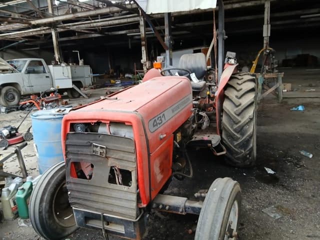 Image of Massey Ferguson 431 equipment image 1