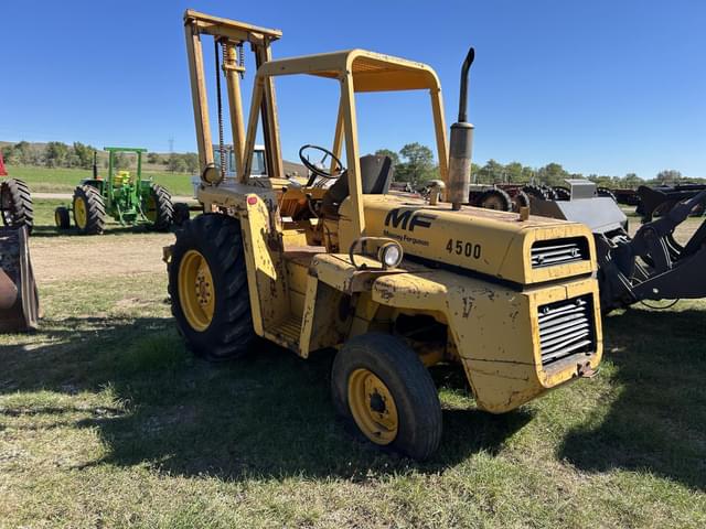 Image of Massey Ferguson MF4500 equipment image 4