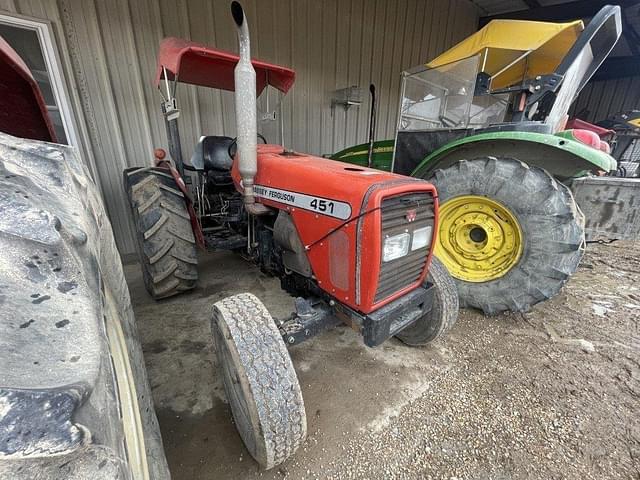 Image of Massey Ferguson 451 equipment image 1