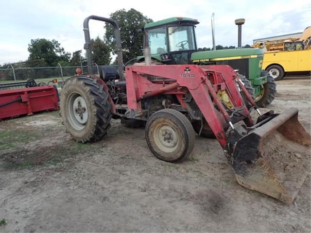 Image of Massey Ferguson 451 equipment image 2
